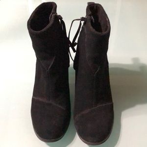 Toms Black Zippered Booties NWOT